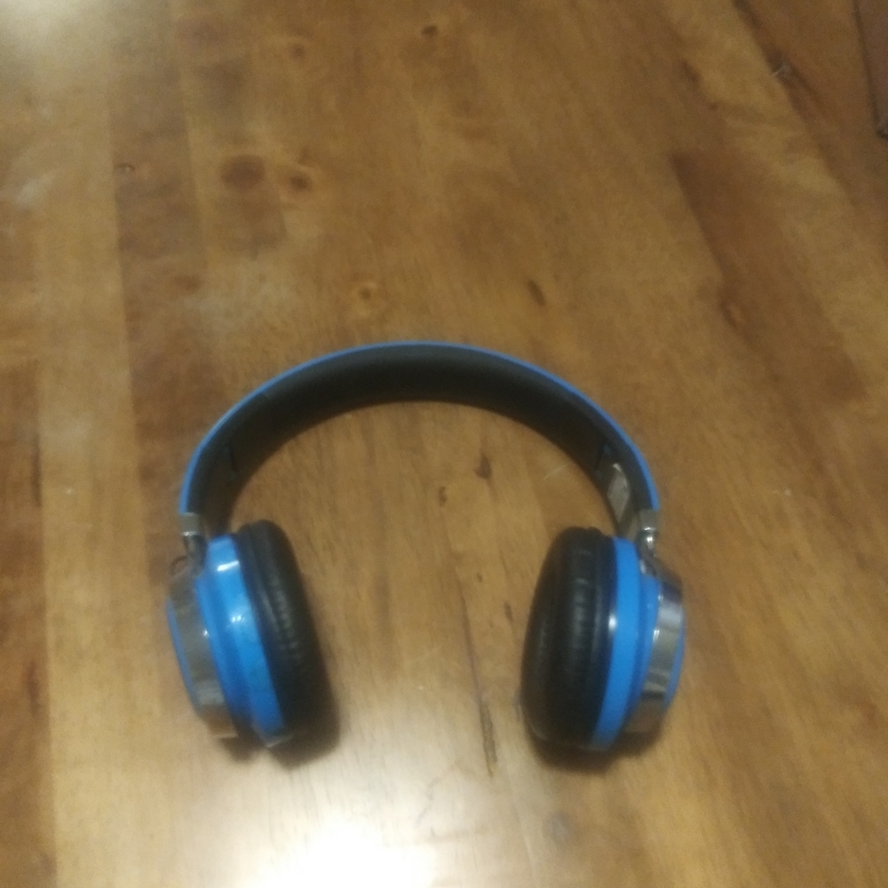Wireless headphones